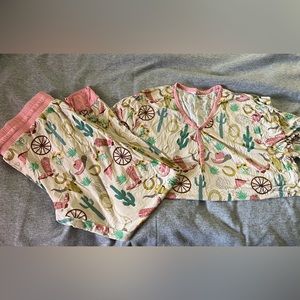 Women’s little sleepies